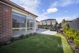 https://images.listonce.com.au/custom/160x/listings/22-pooley-bridge-road-mordialloc-vic-3195/885/01967885_img_11.jpg?yYJZ4Ms9RU8