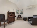 https://images.listonce.com.au/custom/160x/listings/22-river-street-newport-vic-3015/003/01203003_img_10.jpg?1B7dja4FTOM