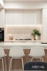 https://images.listonce.com.au/custom/160x/listings/22-ruda-street-doncaster-vic-3108/426/01877426_img_04.jpg?LAXgY80gtXw