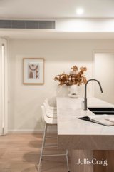 https://images.listonce.com.au/custom/160x/listings/22-ruda-street-doncaster-vic-3108/426/01877426_img_06.jpg?peMGJOvs3q0