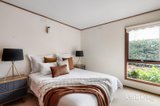https://images.listonce.com.au/custom/160x/listings/22-serpentine-street-mont-albert-vic-3127/092/01808092_img_13.jpg?DA8s41es0U4