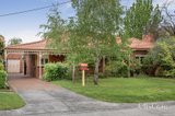 https://images.listonce.com.au/custom/160x/listings/22-sherwood-road-mount-waverley-vic-3149/969/01820969_img_02.jpg?F9dCXJ-Ngv8
