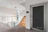 https://images.listonce.com.au/custom/160x/listings/22-south-wharf-drive-docklands-vic-3008/347/01727347_img_16.jpg?EQQh-TnvczY