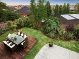 https://images.listonce.com.au/custom/160x/listings/22-strathaird-street-strathmore-vic-3041/612/00847612_img_08.jpg?vp4AbS21Q1w