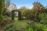 https://images.listonce.com.au/custom/160x/listings/22-taurus-street-balwyn-north-vic-3104/855/01602855_img_07.jpg?y3DpU0S9QKI