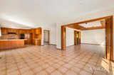 https://images.listonce.com.au/custom/160x/listings/22-thackeray-quadrant-avondale-heights-vic-3034/086/01907086_img_04.jpg?9Ylwtff0RaM