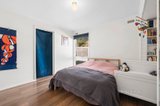 https://images.listonce.com.au/custom/160x/listings/22-timber-lane-woodend-vic-3442/901/01701901_img_09.jpg?RPZ7YhLFtHM