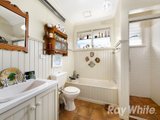 https://images.listonce.com.au/custom/160x/listings/22-trevor-court-mount-waverley-vic-3149/847/01658847_img_07.jpg?PY_JdK0pSZk
