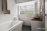 https://images.listonce.com.au/custom/160x/listings/22-valonia-drive-eltham-vic-3095/560/01914560_img_14.jpg?v0iWrPdhgDk