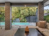 https://images.listonce.com.au/custom/160x/listings/22-verene-avenue-templestowe-lower-vic-3107/728/01738728_img_14.jpg?J1492dnn7T0