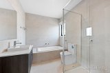 https://images.listonce.com.au/custom/160x/listings/22-vermont-ct-blackburn-south-vic-3130/346/01733346_img_07.jpg?pdpM91xYcws