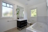 https://images.listonce.com.au/custom/160x/listings/22-victoria-street-ringwood-east-vic-3135/997/01691997_img_06.jpg?Mc7ewCKcoHc