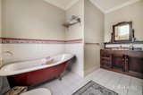 https://images.listonce.com.au/custom/160x/listings/22-viewgrand-way-greensborough-vic-3088/034/01780034_img_11.jpg?mt_i6oOfIRE