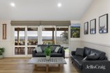 https://images.listonce.com.au/custom/160x/listings/22-westering-road-christmas-hills-vic-3775/868/01967868_img_07.jpg?lTPYdnQ2048