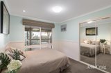 https://images.listonce.com.au/custom/160x/listings/22-westering-road-christmas-hills-vic-3775/868/01967868_img_10.jpg?1SlgfSe2b9s