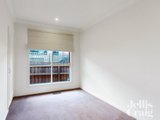 https://images.listonce.com.au/custom/160x/listings/22-weston-street-balwyn-vic-3103/375/01901375_img_09.jpg?PvkYMPfo48Q