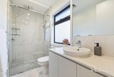 https://images.listonce.com.au/custom/160x/listings/220-camelot-drive-glen-waverley-vic-3150/298/01915298_img_11.jpg?RIeZj8cYHyw