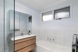 https://images.listonce.com.au/custom/160x/listings/220-cecil-street-eltham-vic-3095/511/01882511_img_07.jpg?69nH9Gi292E