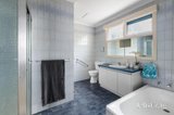 https://images.listonce.com.au/custom/160x/listings/220-clonaig-street-brighton-east-vic-3187/954/01769954_img_09.jpg?Dwt1MO72ooQ