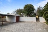 https://images.listonce.com.au/custom/160x/listings/220-clonaig-street-brighton-east-vic-3187/954/01769954_img_10.jpg?LsBsEnwwVrk