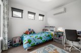 https://images.listonce.com.au/custom/160x/listings/220-parker-street-templestowe-lower-vic-3107/394/01907394_img_08.jpg?ilnKighP-mQ