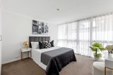 https://images.listonce.com.au/custom/160x/listings/220-wattle-road-hawthorn-vic-3122/598/01593598_img_04.jpg?HO4S9rXnmEc