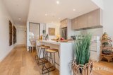 https://images.listonce.com.au/custom/160x/listings/220140-swan-street-richmond-vic-3121/966/01901966_img_04.jpg?Oju7Y28vv-E