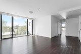 https://images.listonce.com.au/custom/160x/listings/220200-smithfield-road-flemington-vic-3031/042/01338042_img_04.jpg?WkpR3r7HHys