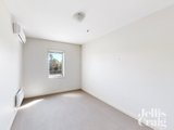 https://images.listonce.com.au/custom/160x/listings/221-gatehouse-drive-kensington-vic-3031/542/01738542_img_03.jpg?s_ygT1EiVJE