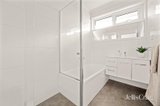 https://images.listonce.com.au/custom/160x/listings/221-kayden-street-cheltenham-vic-3192/918/01778918_img_08.jpg?Xdv0zlbZrD0