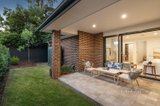 https://images.listonce.com.au/custom/160x/listings/221-livingstone-road-eltham-vic-3095/345/01651345_img_14.jpg?IKzjlvV0EEI