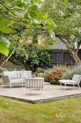 https://images.listonce.com.au/custom/160x/listings/221-mont-albert-road-surrey-hills-vic-3127/243/01986243_img_07.jpg?JmuvQ2W7024