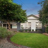 https://images.listonce.com.au/custom/160x/listings/221-parer-road-airport-west-vic-3042/291/01841291_img_02.jpg?asRz4tr9iDo