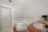 https://images.listonce.com.au/custom/160x/listings/2219-27-moore-road-vermont-vic-3133/351/00848351_img_07.jpg?HwGWemW-wKQ