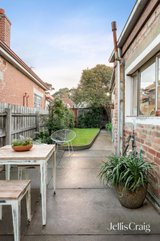 https://images.listonce.com.au/custom/160x/listings/222-brunswick-road-brunswick-vic-3056/102/01943102_img_13.jpg?ZkJU3VVYO0M