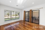 https://images.listonce.com.au/custom/160x/listings/222-elder-street-greensborough-vic-3088/013/01891013_img_05.jpg?9GjI0HFUrO4