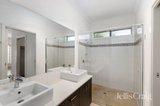 https://images.listonce.com.au/custom/160x/listings/222-elder-street-greensborough-vic-3088/013/01891013_img_10.jpg?HsVyW3rSFEY