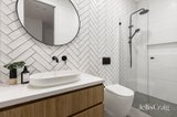https://images.listonce.com.au/custom/160x/listings/222-king-street-hampton-east-vic-3188/080/01957080_img_09.jpg?4kJijCMnjwM