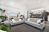 https://images.listonce.com.au/custom/160x/listings/222-napier-street-black-hill-vic-3350/651/00933651_img_03.jpg?m-3OKnM8E5E