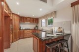 https://images.listonce.com.au/custom/160x/listings/222-roberts-street-glen-waverley-vic-3150/277/00879277_img_04.jpg?fOT8lzPEdxg