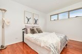 https://images.listonce.com.au/custom/160x/listings/2224-pascoe-vale-road-essendon-vic-3040/835/01011835_img_08.jpg?-udBlVn_7V0