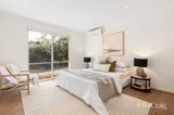 https://images.listonce.com.au/custom/160x/listings/223-karingal-street-croydon-north-vic-3136/426/01825426_img_05.jpg?M4nLTLxe90U