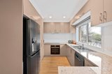 https://images.listonce.com.au/custom/160x/listings/223-lawson-road-mooroolbark-vic-3138/581/01752581_img_03.jpg?u7QY13OMez4