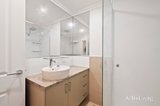 https://images.listonce.com.au/custom/160x/listings/223-lawson-road-mooroolbark-vic-3138/581/01752581_img_07.jpg?-fLXxczG9gA