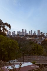 https://images.listonce.com.au/custom/160x/listings/223-rangeview-grove-balwyn-north-vic-3104/925/01585925_img_15.jpg?MmHTAhGKjcs