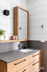 https://images.listonce.com.au/custom/160x/listings/224-beavers-road-northcote-vic-3070/054/01816054_img_15.jpg?lw3-atybKKg