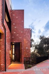 https://images.listonce.com.au/custom/160x/listings/224-beavers-road-northcote-vic-3070/054/01816054_img_28.jpg?seESTIkzHuA