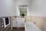 https://images.listonce.com.au/custom/160x/listings/224-fromer-street-bentleigh-vic-3204/197/01078197_img_09.jpg?Ro6JRMDGs7E