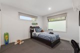 https://images.listonce.com.au/custom/160x/listings/224-haley-street-diamond-creek-vic-3089/127/00858127_img_06.jpg?ljkC79dMdvs