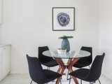 https://images.listonce.com.au/custom/160x/listings/224-parkside-street-elsternwick-vic-3185/498/00976498_img_07.jpg?6xXjgxLIISg